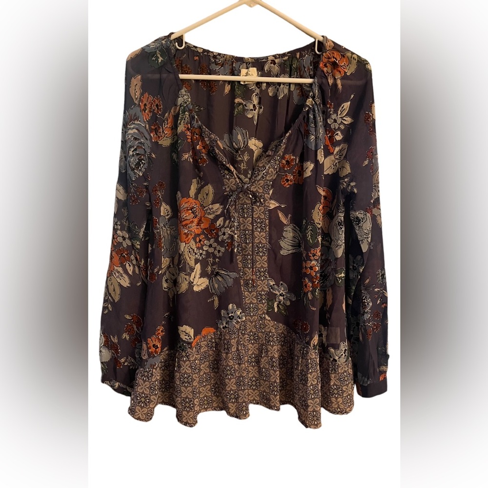 Hostess Pick ☄️ O'Neill Floral Women's Top - Navy and Orange - Picture 8 of 9